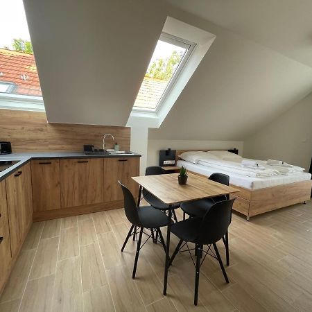 Rezidex Apartmanhaz Сегед Екстер'єр фото